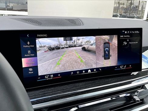 Used 2025 BMW X7 xDrive40i w/ M Sport Package image 21