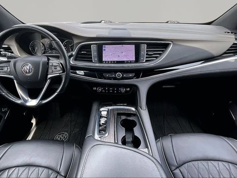 Used 2023 Buick Enclave Avenir w/ Avenir Technology Package AWD/4WD image 16