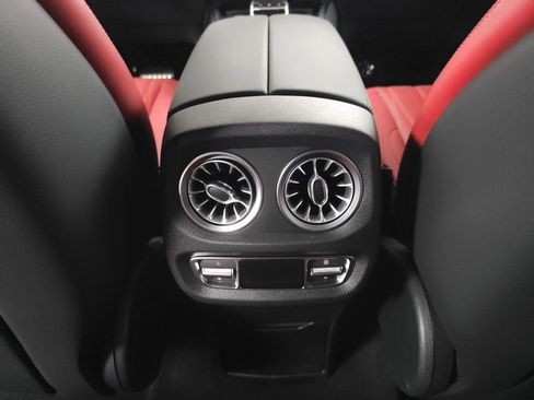 Used 2024 Mercedes-Benz G 550 image 26