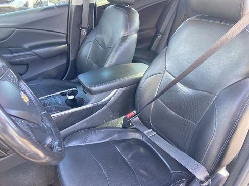 Used 2018 Chevrolet Volt Premier w/ Driver Confidence Package image 15