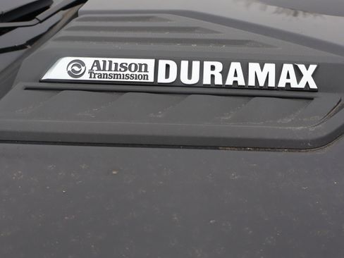 Used 2024 Chevrolet Silverado 3500 High Country w/ Technology Package image 12