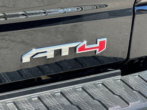 Used 2022 GMC Sierra 1500 AT4 w/ AT4 Premium Package AWD/4WD image 26