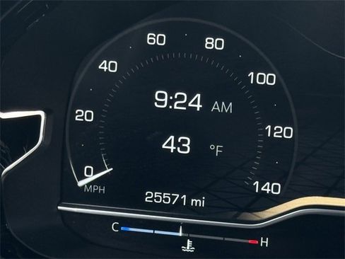 Used 2022 GMC Yukon Denali w/ Max Trailering Package image 17