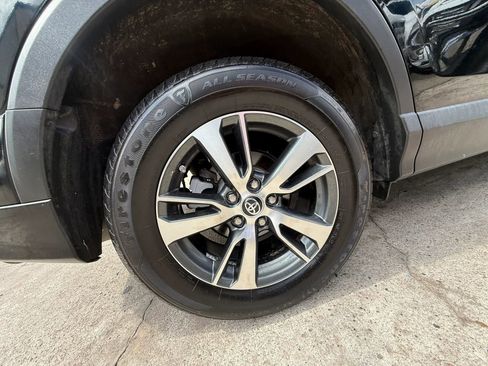 Used 2018 Toyota RAV4 XLE FWD image 26