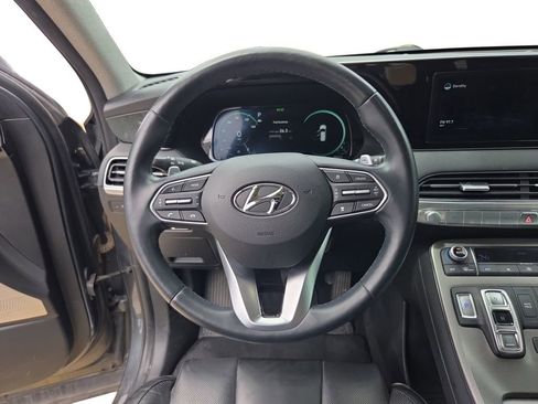 Used 2022 Hyundai Palisade Limited FWD image 12