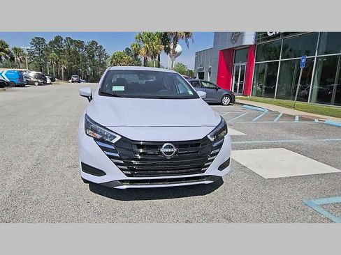 New 2025 Nissan Versa SV w/ Trunk Package FWD image 18