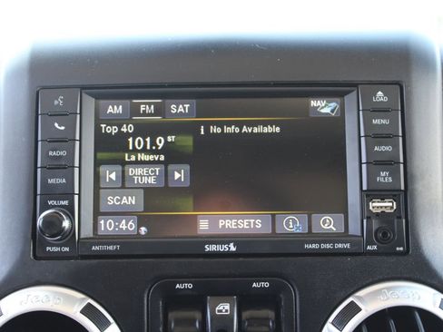 Used 2015 Jeep Wrangler Unlimited Sahara AWD/4WD image 19