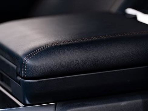 Used 2025 Ford F150 Lariat w/ FX4 Off-Road Package image 48