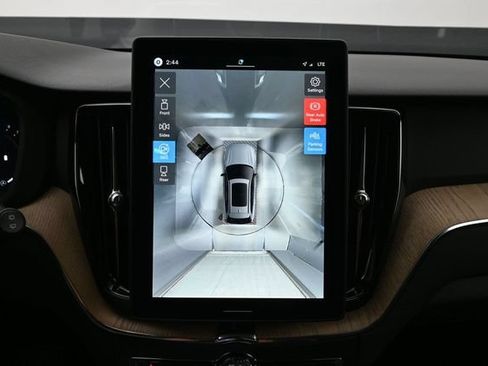 New 2027 Volvo XC60 B5 Plus AWD/4WD image 22