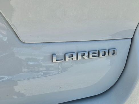 Used 2025 Jeep Grand Cherokee L Laredo AWD/4WD image 13