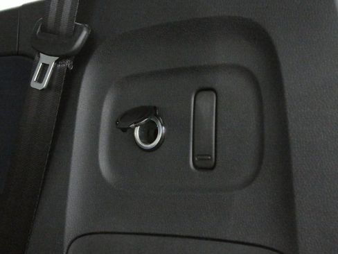 New 2025 Volkswagen ID. Buzz Pro S Plus image 26