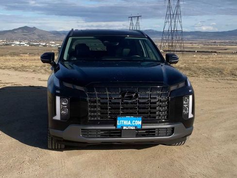 Used 2023 Hyundai Palisade Limited image 4