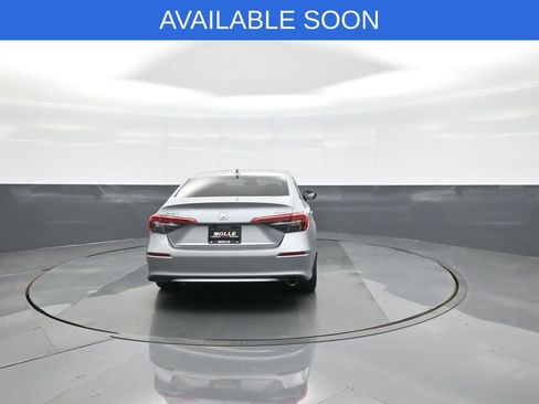 Used 2023 Honda Civic Sport image 6