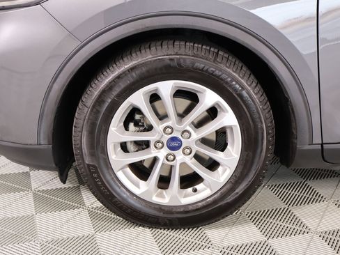 Used 2021 Ford Escape SE image 16