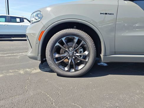 Used 2023 Dodge Durango R/T AWD/4WD image 10
