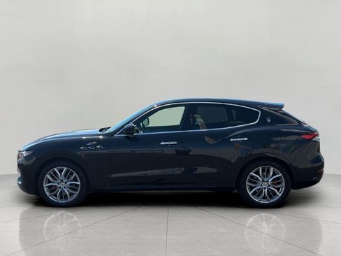 Used 2022 Maserati Levante GT AWD/4WD image 4