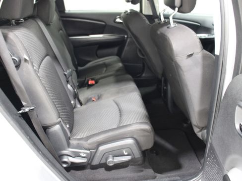 Used 2014 Dodge Journey SXT w/ Flexible Seating Group image 27