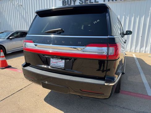 Used 2019 Lincoln Navigator L Black Label w/ Cargo Package AWD/4WD image 8