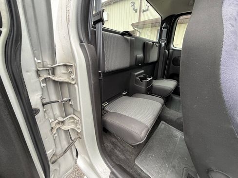 Used 2011 GMC Canyon SLE RWD image 9