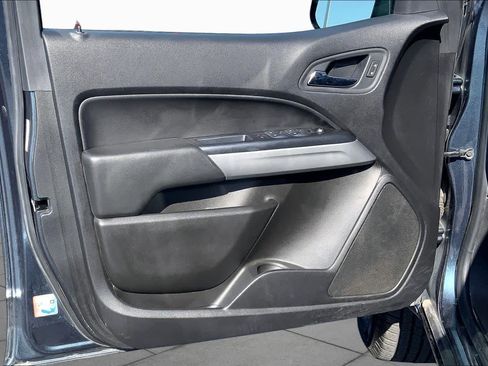 Used 2019 Chevrolet Colorado LT w/ LT Convenience Package RWD image 22