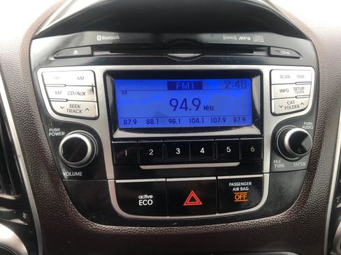 Used 2012 Hyundai Tucson GLS image 10