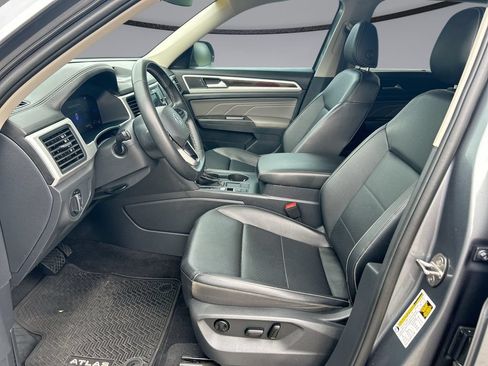 Used 2022 Volkswagen Atlas SE FWD image 11