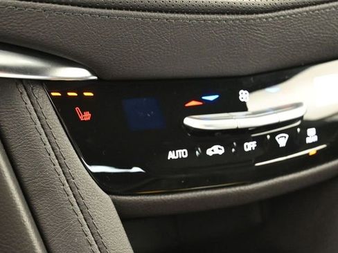 New 2026 Cadillac XT5 Luxury w/ LPO, Floor Liner Package image 20