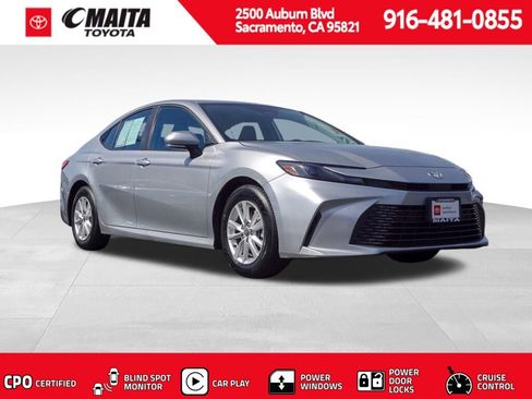 Certified 2025 Toyota Camry LE image 1