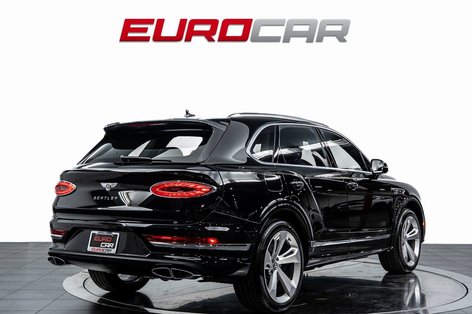 Used 2024 Bentley Bentayga AWD/4WD image 5