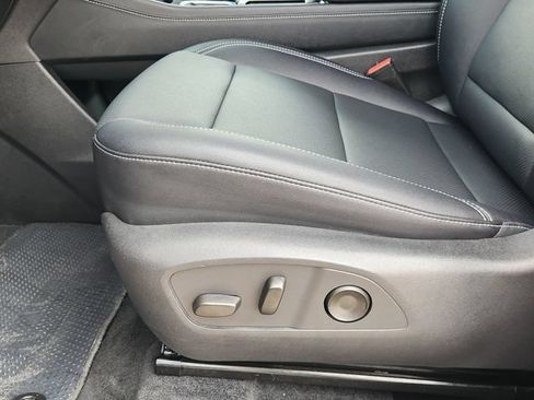 Certified 2026 Chevrolet Traverse LT AWD/4WD image 23