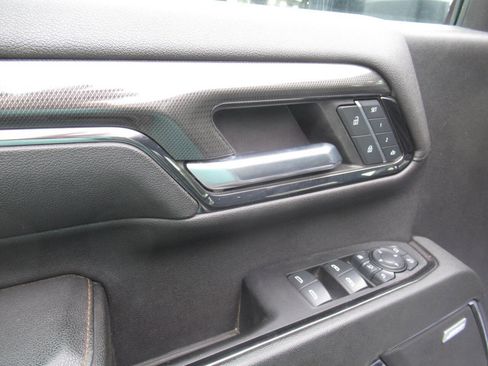 Used 2024 GMC Sierra 2500 AT4 w/ AT4 Premium Plus Package AWD/4WD image 21
