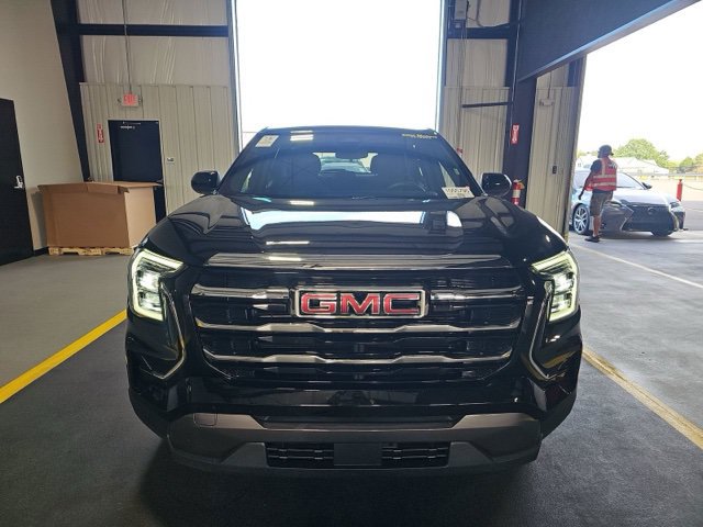 Used 2026 GMC Terrain Elevation AWD/4WD image 2