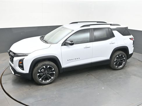 New 2026 Chevrolet Equinox RS w/ Safety and Technology Package FWD image 36