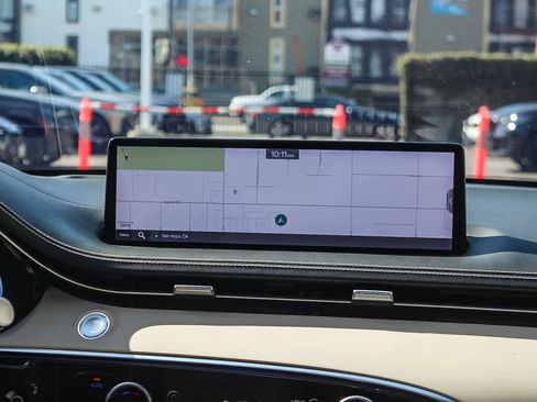 Used 2023 Genesis GV70 3.5T Sport w/ Sport Prestige Package image 14