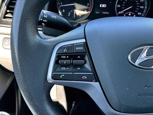 Used 2018 Hyundai Elantra SEL image 11