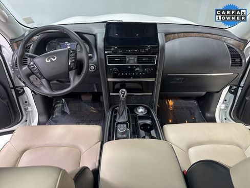Used 2024 INFINITI QX80 Premium Select w/ All-Season Package image 16