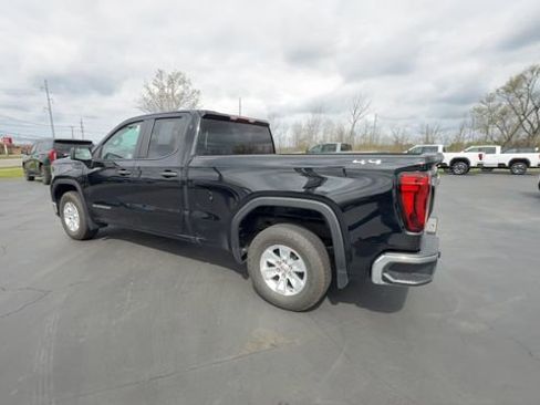 Used 2023 GMC Sierra 1500 Pro w/ Pro Value Package AWD/4WD image 6