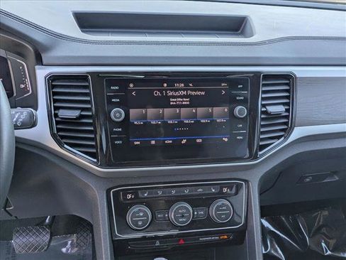 Used 2022 Volkswagen Atlas SE image 13