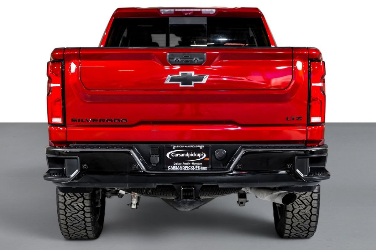 Used 2025 Chevrolet Silverado 2500 LTZ w/ LTZ Plus Package AWD/4WD image 9
