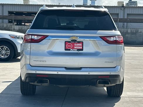 Used 2020 Chevrolet Traverse Premier FWD image 8