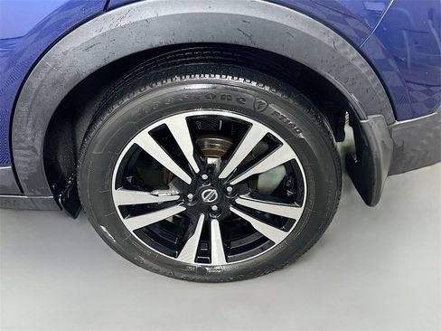 Used 2020 Nissan Kicks SR image 28