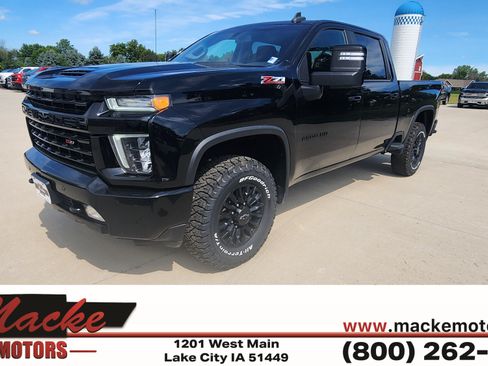 Used 2022 Chevrolet Silverado 2500 LT w/ Midnight Edition AWD/4WD image 1