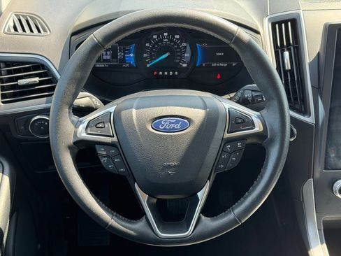 Certified 2022 Ford Edge SEL image 11