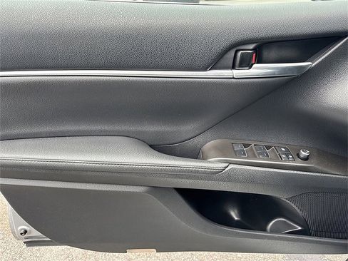 Used 2024 Toyota Camry XSE image 16