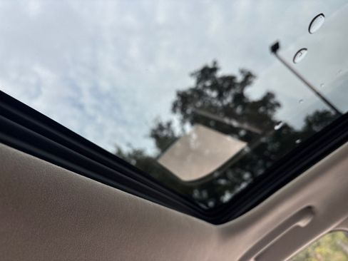 Used 2025 Genesis GV80 3.5T Prestige image 18