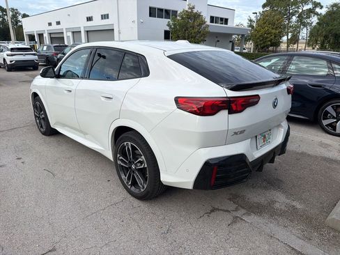 Used 2026 BMW X2 xDrive28i AWD/4WD image 2
