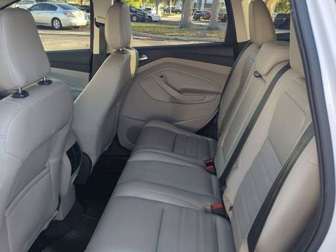 Used 2019 Ford Escape SEL image 13