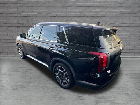 Used 2023 Hyundai Palisade SEL FWD image 6