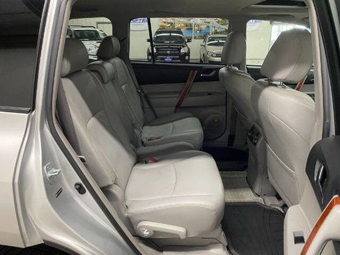 Used 2008 Toyota Highlander Limited AWD/4WD image 19