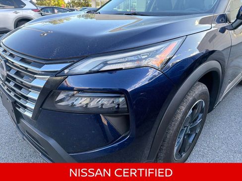 Certified 2025 Nissan Rogue SV AWD/4WD image 2